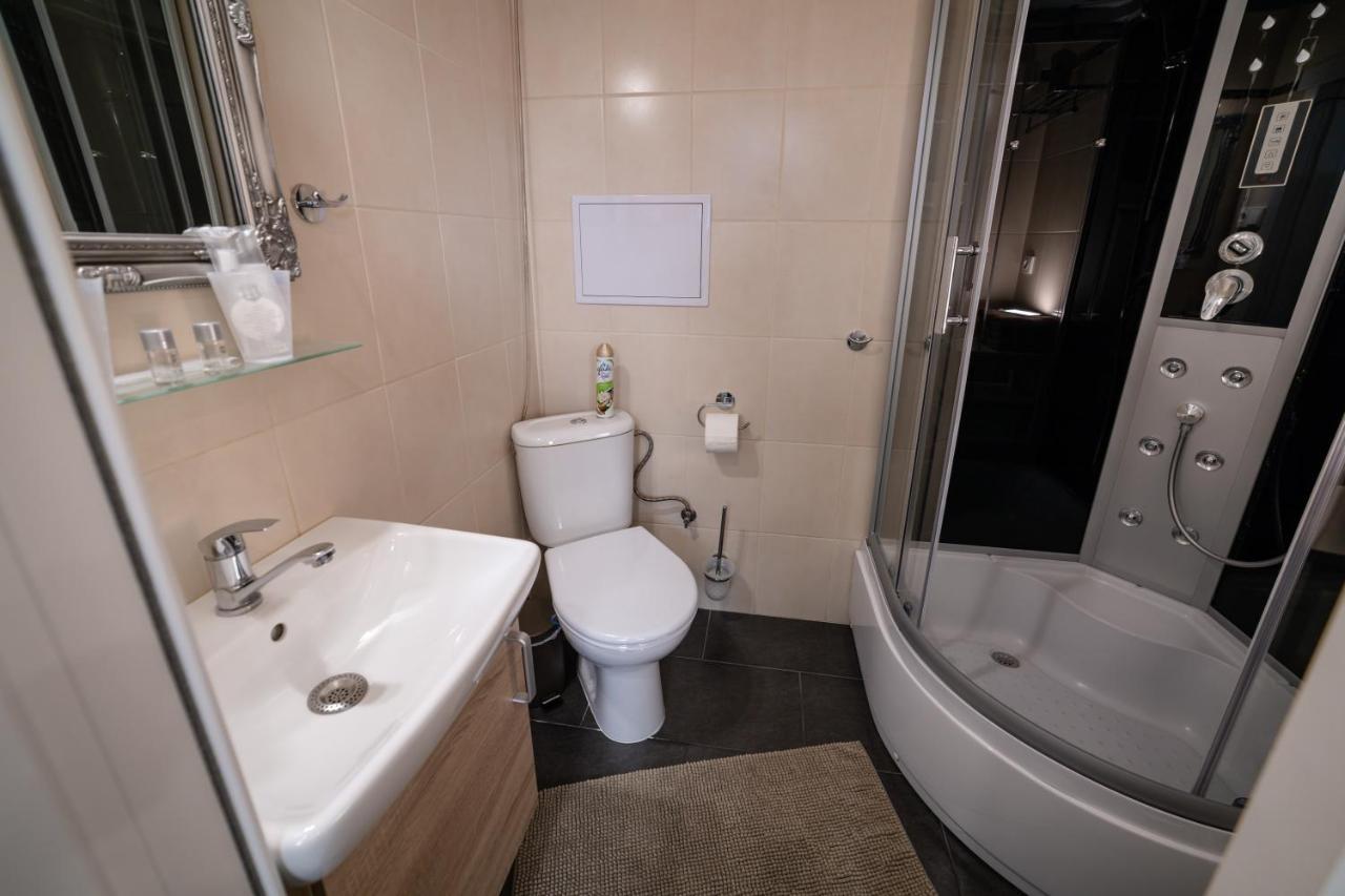 Apartman Sv. Urban Братислава Экстерьер фото